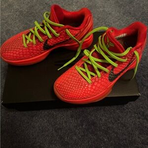 Nike Kobe 6 Protro Reverse Grinch - Size 4y